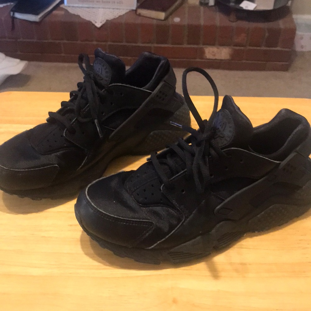 NIKE AIR HUARACHE